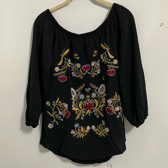 Embroidered Blouse - Picture 2 of 4